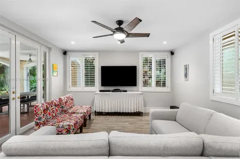 11401 SW 69th Avenue Pinecrest FL 33156