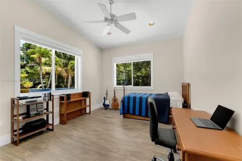 11401 SW 69th Avenue Pinecrest FL 33156