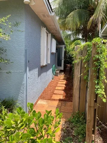 2519 Washington Street Hollywood FL 33020