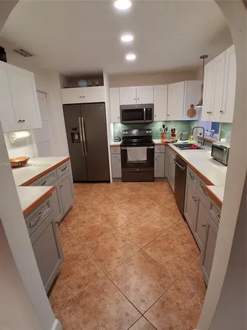 2519 Washington Street Hollywood FL 33020