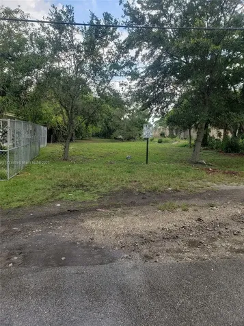 894 SW 9th Court Pompano Beach FL 33060