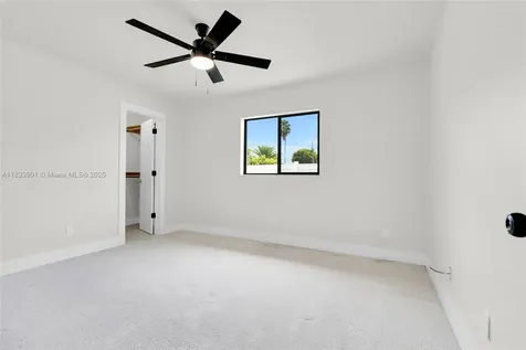 709 SW 9th Avenue Cape Coral FL 33991