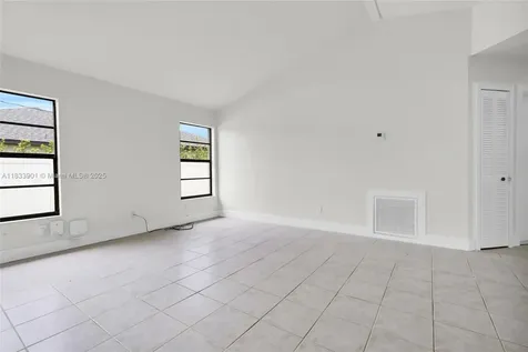 709 SW 9th Avenue Cape Coral FL 33991