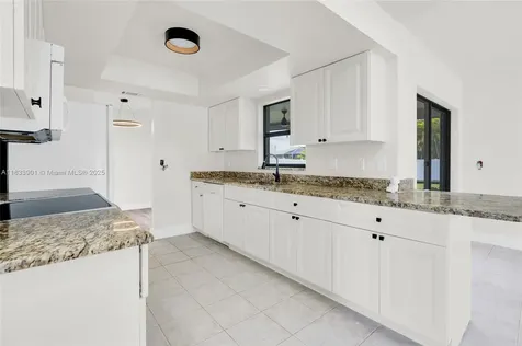 709 SW 9th Avenue Cape Coral FL 33991