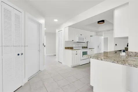 709 SW 9th Avenue Cape Coral FL 33991