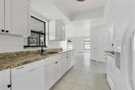 709 SW 9th Avenue Cape Coral FL 33991