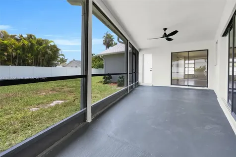 709 SW 9th Avenue Cape Coral FL 33991