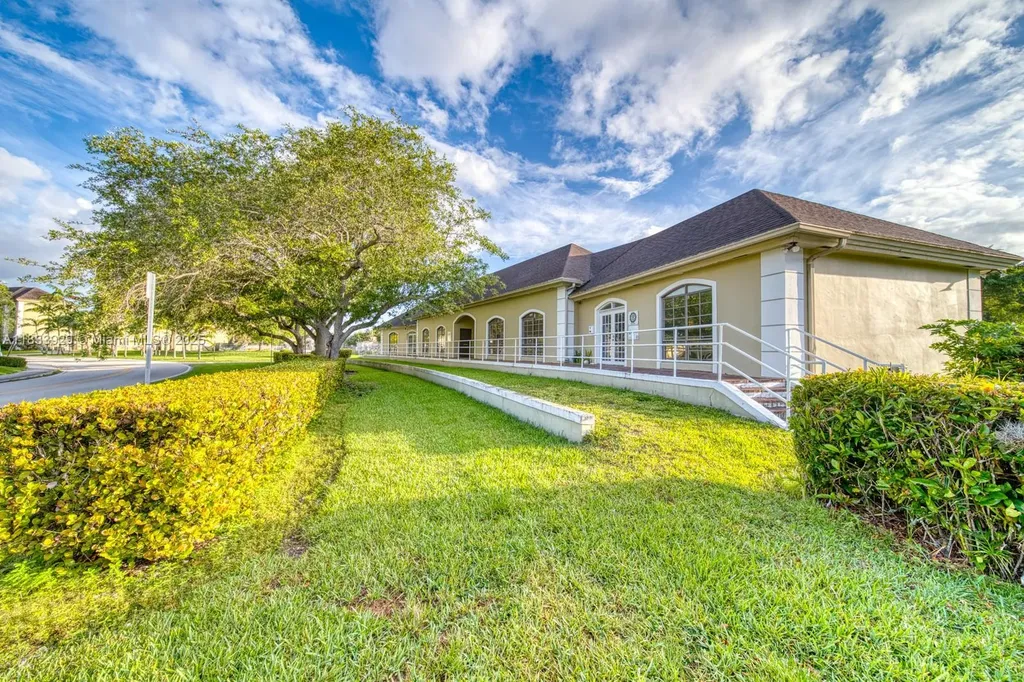 9225 SW 158th Lane Palmetto Bay FL 33157