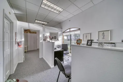 9225 SW 158th Lane Palmetto Bay FL 33157