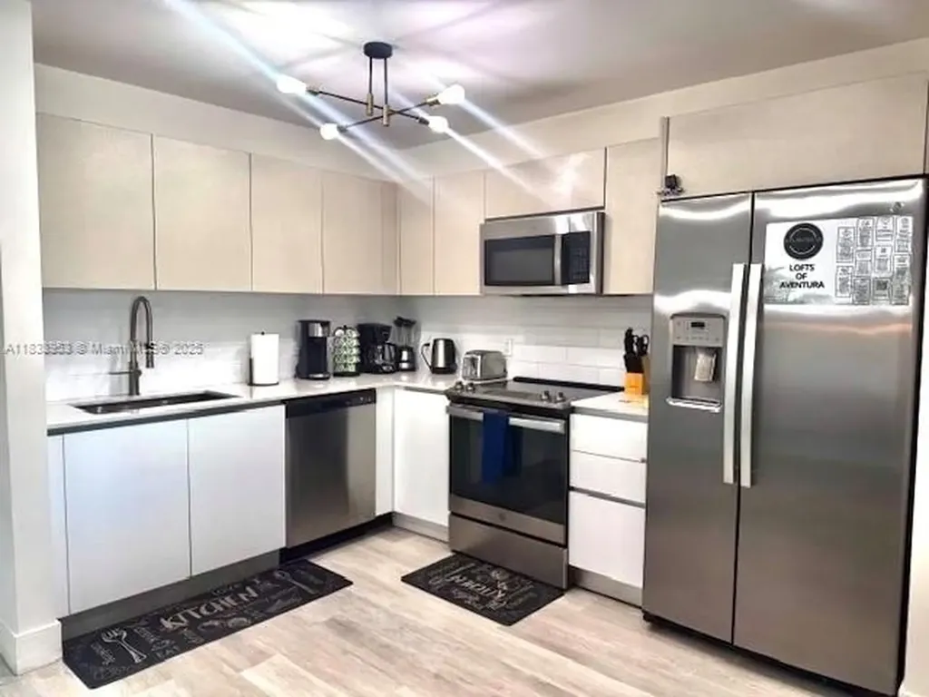 19380 NE 26th Avenue Miami FL 33180