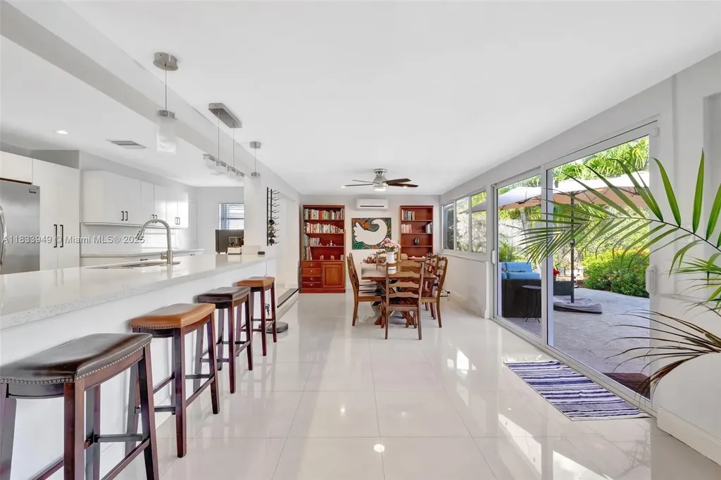 2261 NE 62nd Street Fort Lauderdale FL 33308