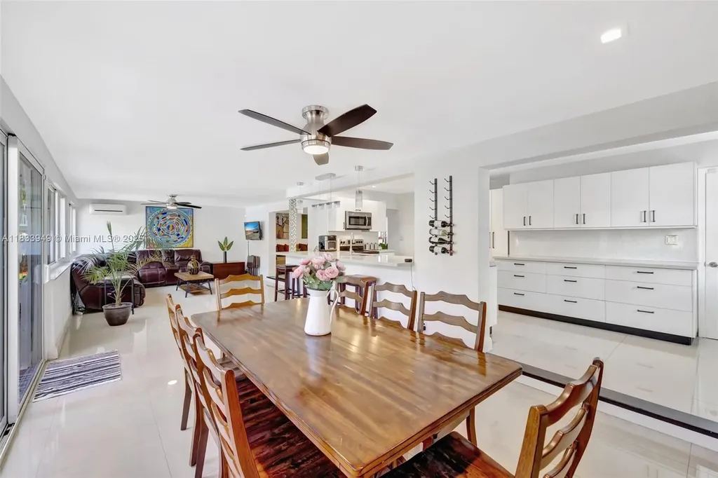 2261 NE 62nd Street Fort Lauderdale FL 33308