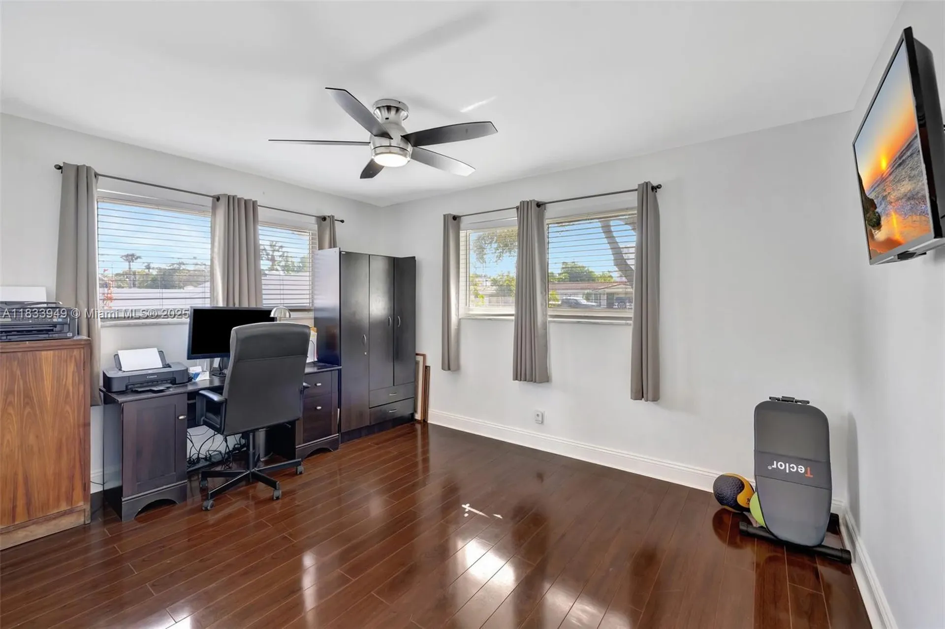 2261 NE 62nd Street Fort Lauderdale FL 33308