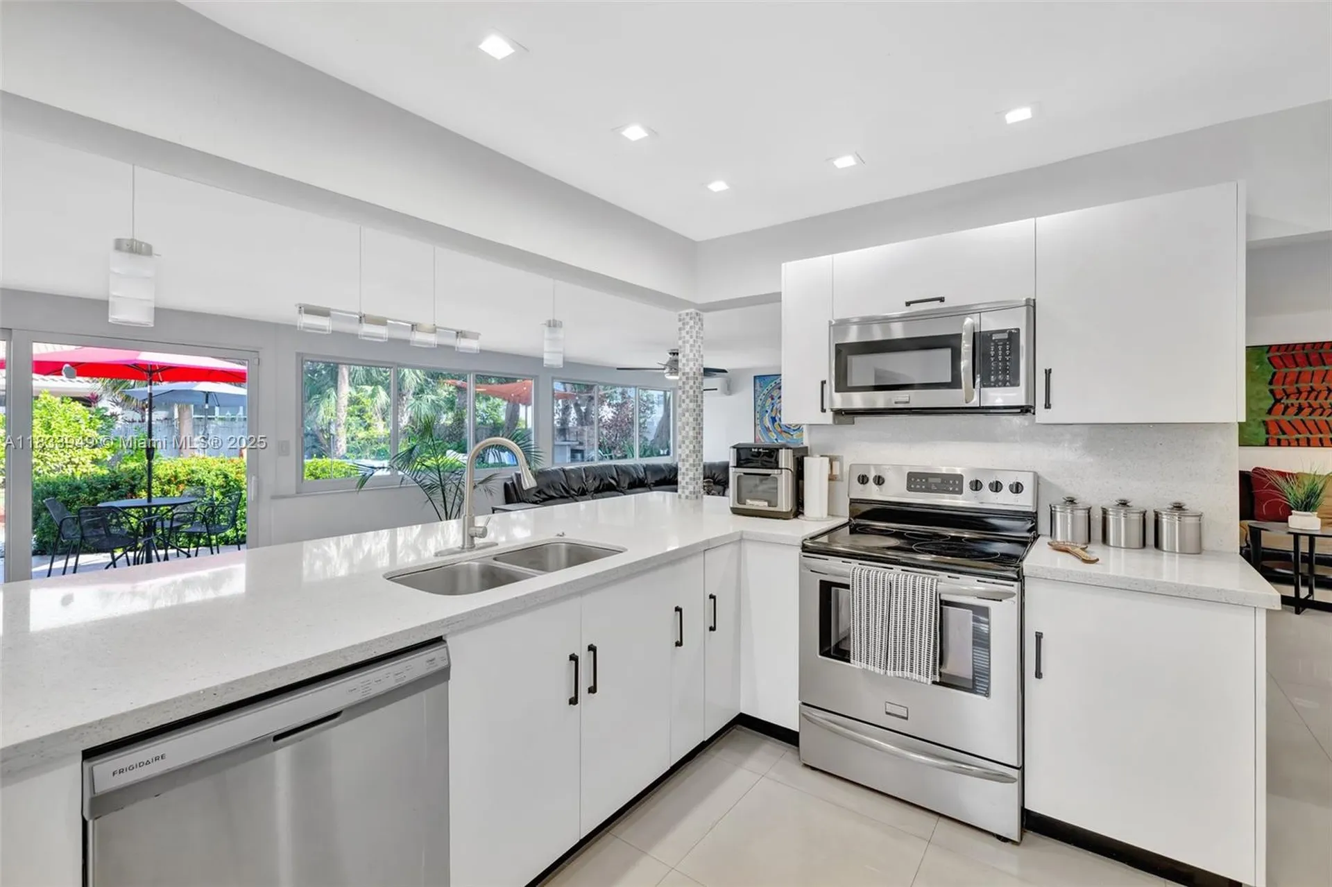 2261 NE 62nd Street Fort Lauderdale FL 33308