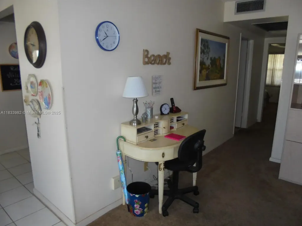 31 Fanshaw A Boca Raton FL 33434