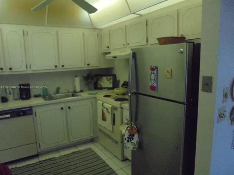 31 Fanshaw A Boca Raton FL 33434