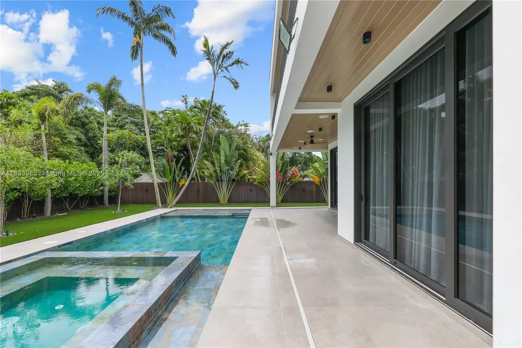 436 NE 10th Avenue Fort Lauderdale FL 33301