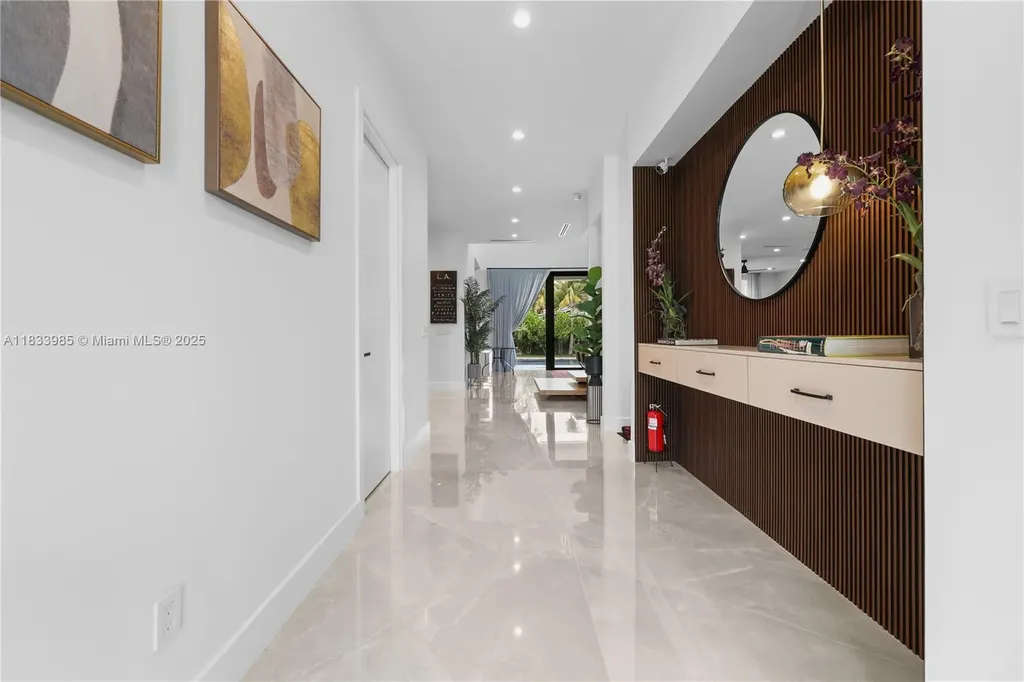 436 NE 10th Avenue Fort Lauderdale FL 33301