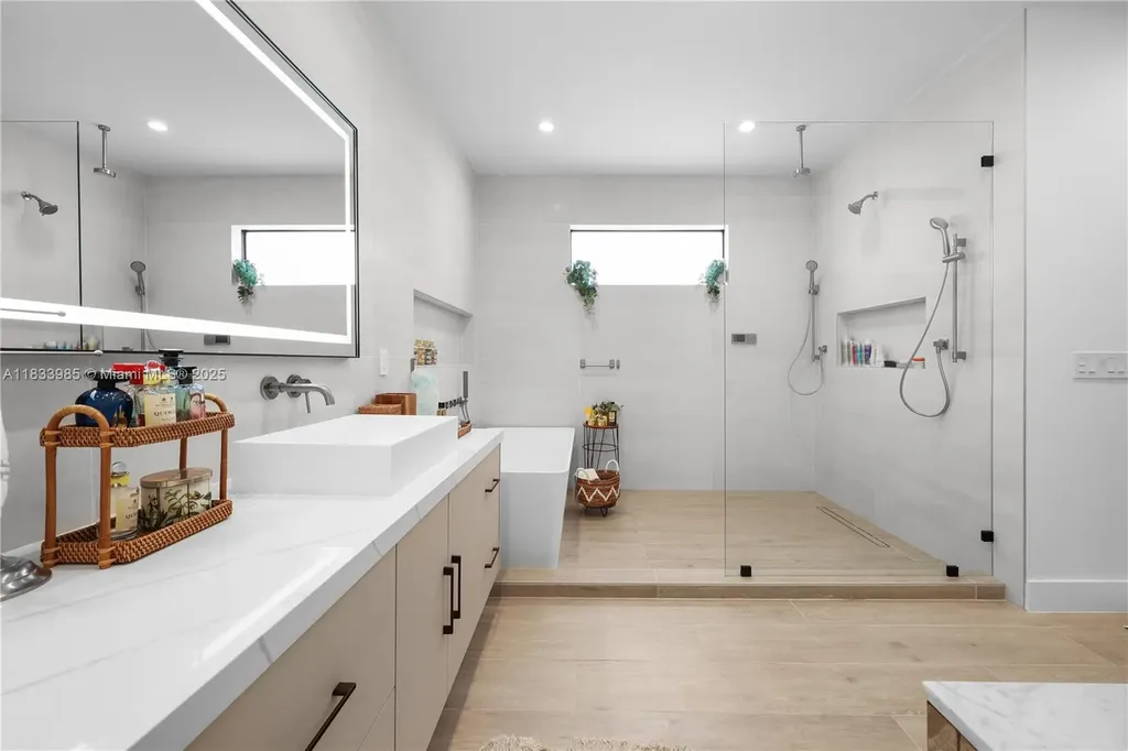 436 NE 10th Avenue Fort Lauderdale FL 33301