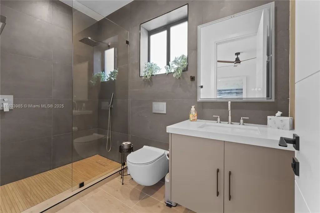 436 NE 10th Avenue Fort Lauderdale FL 33301