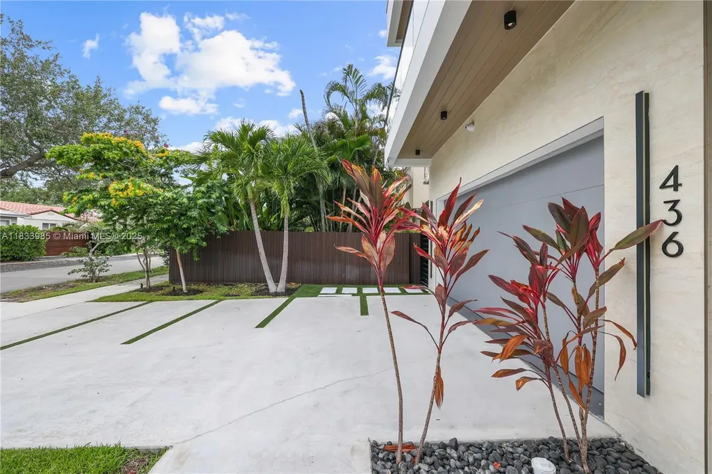 436 NE 10th Avenue Fort Lauderdale FL 33301