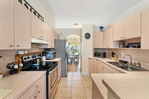 15218 SW 181st Terrace Miami FL 33187