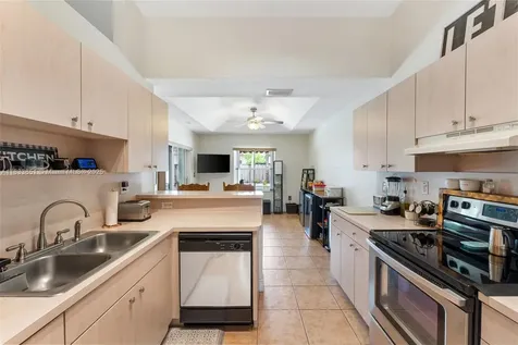 15218 SW 181st Terrace Miami FL 33187