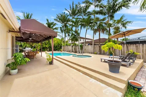 15218 SW 181st Terrace Miami FL 33187