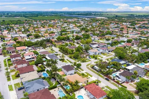 15218 SW 181st Terrace Miami FL 33187