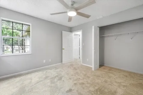 5366 214th Court S Boca Raton FL 33486