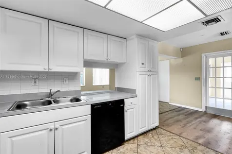 2727 Hypoluxo Road Boynton Beach FL 33462