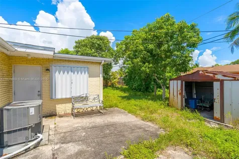 2727 Hypoluxo Road Boynton Beach FL 33462