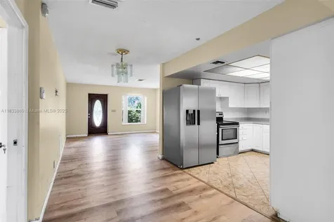 2727 Hypoluxo Road Boynton Beach FL 33462