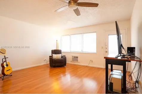 820 SW 11th Avenue Hallandale Beach FL 33009