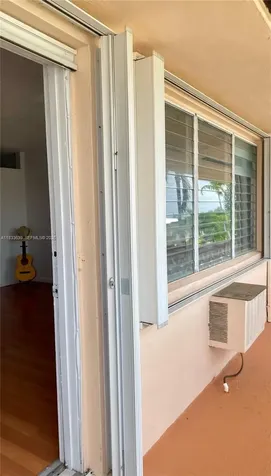 820 SW 11th Avenue Hallandale Beach FL 33009