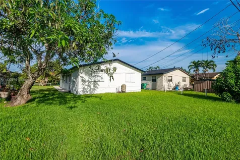 25420 SW 107th Avenue Homestead FL 33032