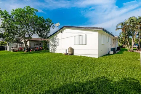 25420 SW 107th Avenue Homestead FL 33032