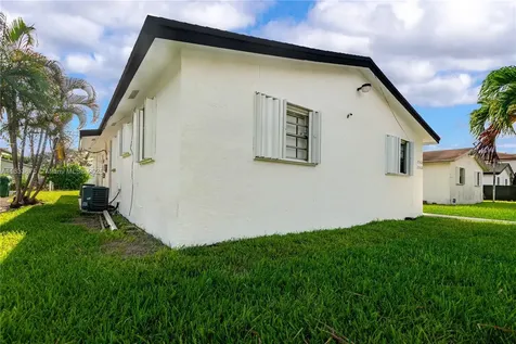 25420 SW 107th Avenue Homestead FL 33032