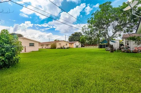 25420 SW 107th Avenue Homestead FL 33032