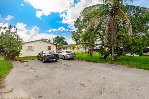 25420 SW 107th Avenue Homestead FL 33032