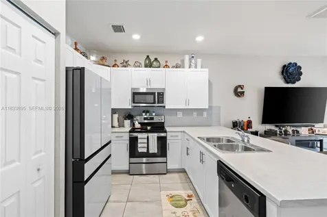 10468 W 33rd Lane Hialeah FL 33018