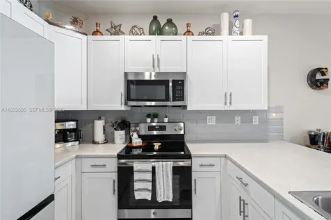 10468 W 33rd Lane Hialeah FL 33018
