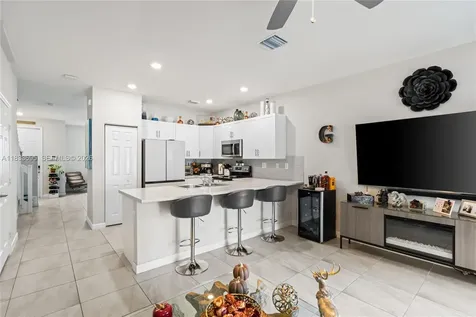 10468 W 33rd Lane Hialeah FL 33018