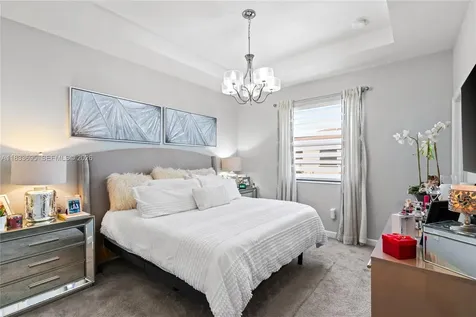 10468 W 33rd Lane Hialeah FL 33018