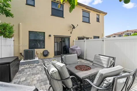 10468 W 33rd Lane Hialeah FL 33018