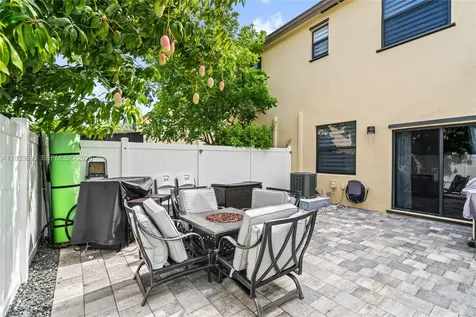 10468 W 33rd Lane Hialeah FL 33018