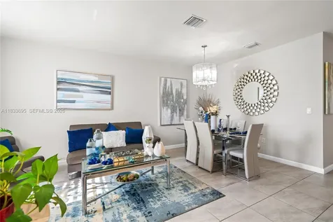 10468 W 33rd Lane Hialeah FL 33018
