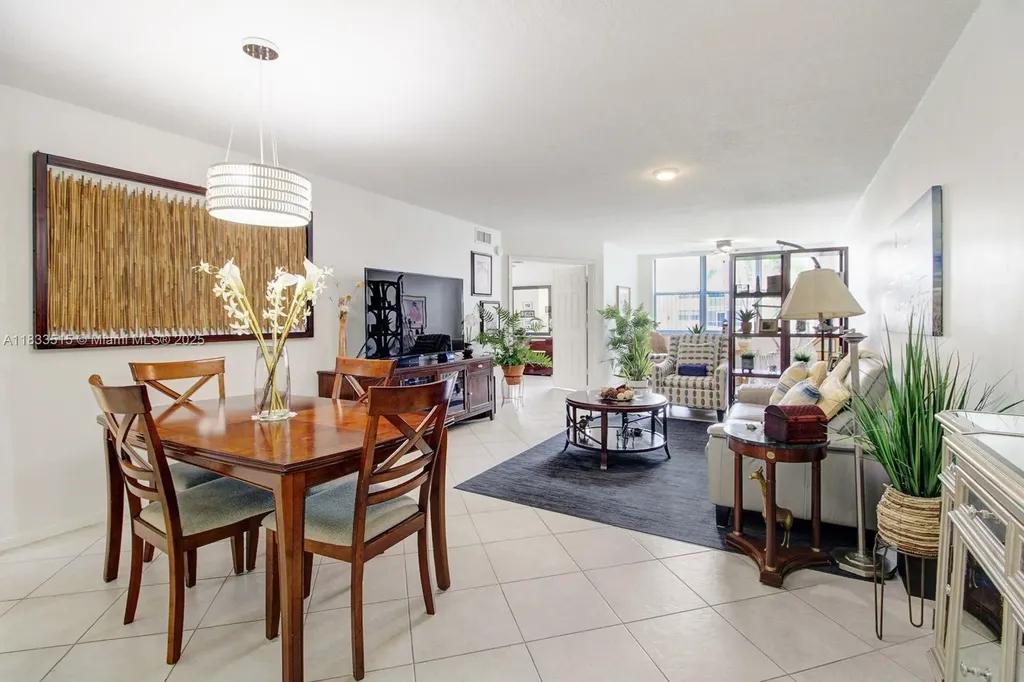 2524 NW 104th Avenue Sunrise FL 33322