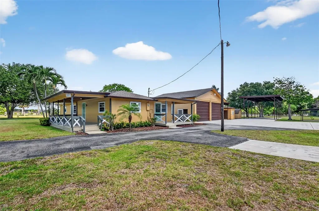 4141 Nova Lane Lake Worth FL 33462