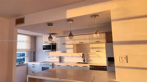 18051 Biscayne Boulevard Aventura FL 33160